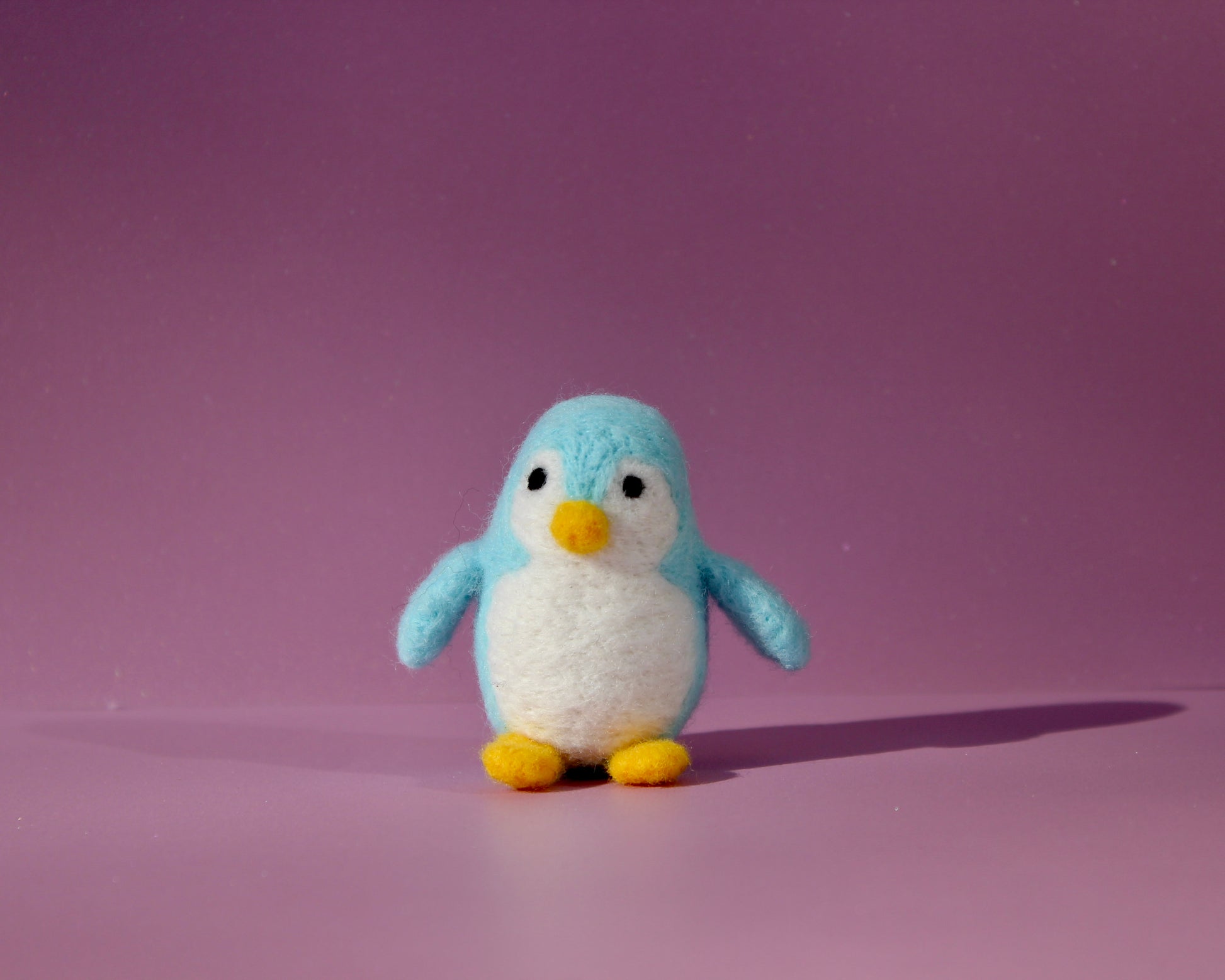 needle felt (needlefelt) penguin